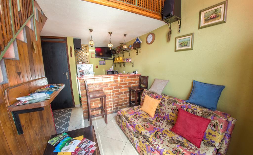 Cozy Studio Apartment Next To The Old Bridge โมสตาร์ ภายนอก รูปภาพ